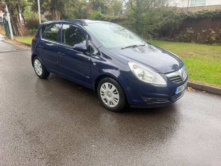 CORSA 1.4 AUTOMATIC 2007 ULEZ FREE 1 KEEPER 7 stamps DRIVES SUPERB 