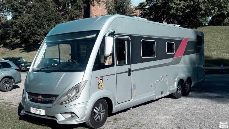 Burstner Elegance i910G, 4 Berth, 4 Belt, Fixed Bed, Luxury Motorhome