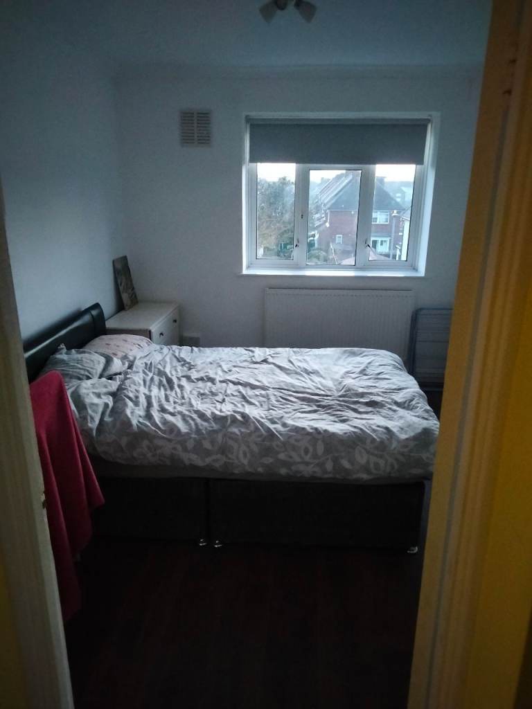 Double room for rent for one person in barking