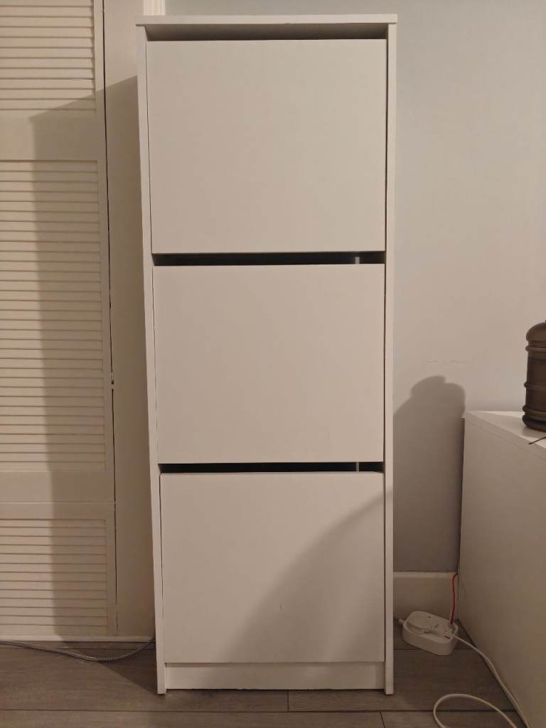 IKEA BISSA White Shoe Cabinet with 3 Compartments – Good Condition