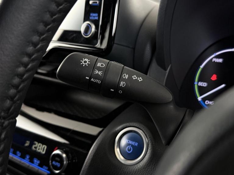 2023 Toyota Yaris Cross 1.5 VVT-h Design E-CVT Euro 6 (s/s) 5dr HATCHBACK Petrol/Electric Hybrid ...