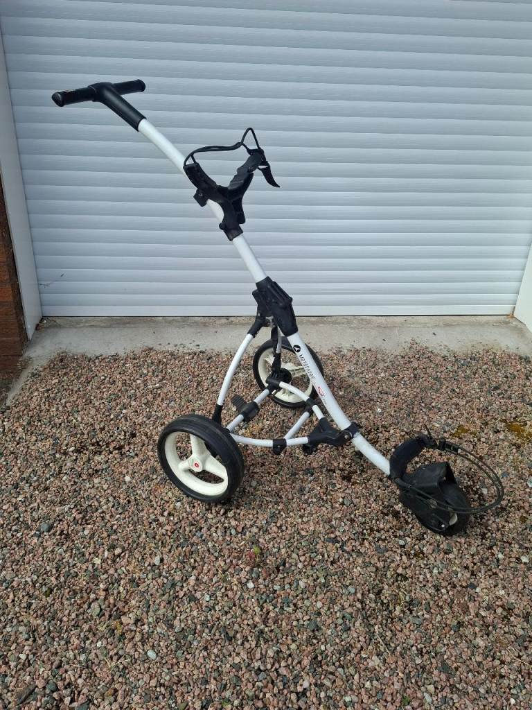 Motocaddy golf trolley