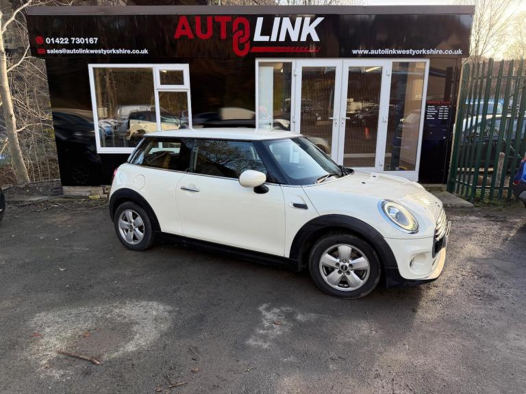 2020 MINI Hatch 1.5 Cooper Classic II 3dr HATCHBACK PETROL Manual