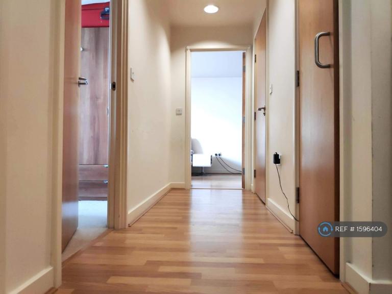 2 bedroom flat in Quadrant Court, Wembley, HA9 (2 bed) (#1596404)