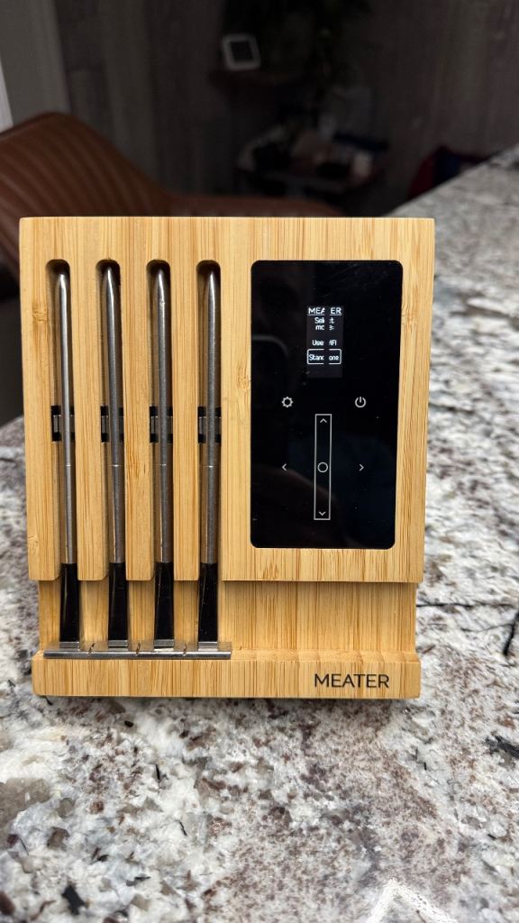 MEATER Block with 4 thermometers - as good as new!