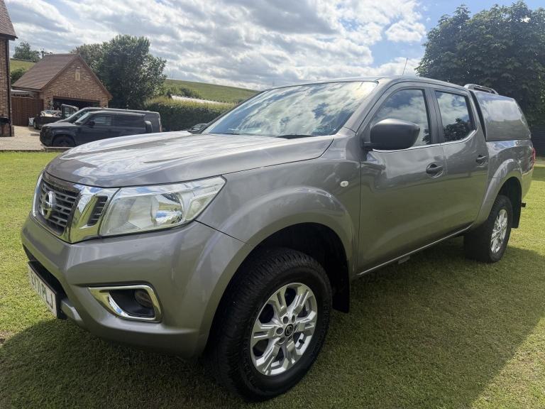 NISSAN NAVARA 2.3 DCI ACENTA 1 OWNER -SERVICE HISTORY 2021 Diesel Manual