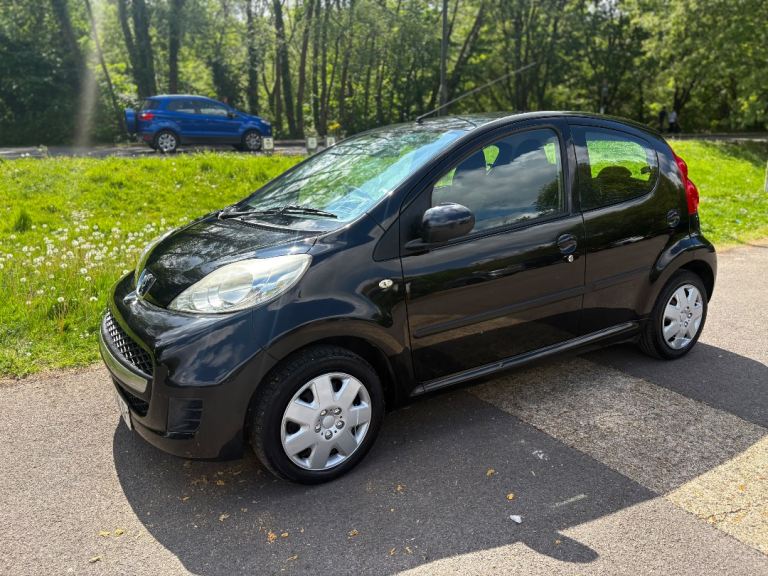 Peugeot, 107, Hatchback, 2010, Manual, 998 (cc), 5 doors