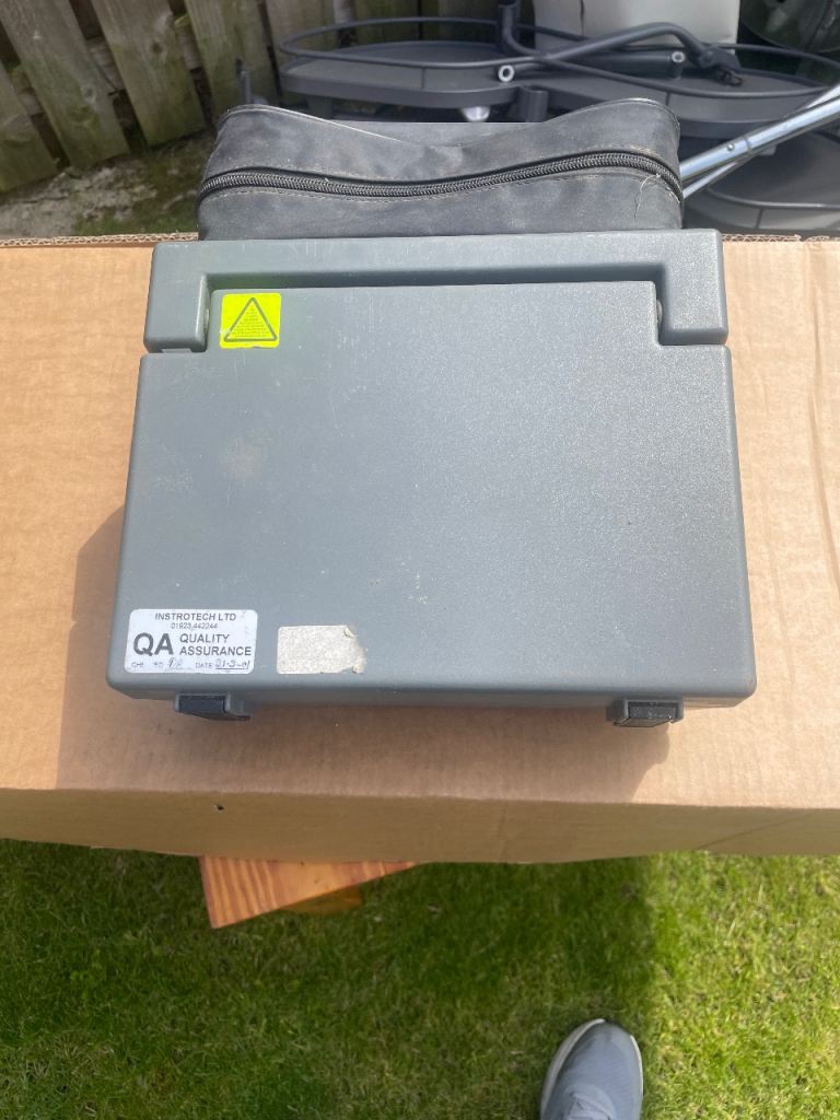Pat Testing Machine 
