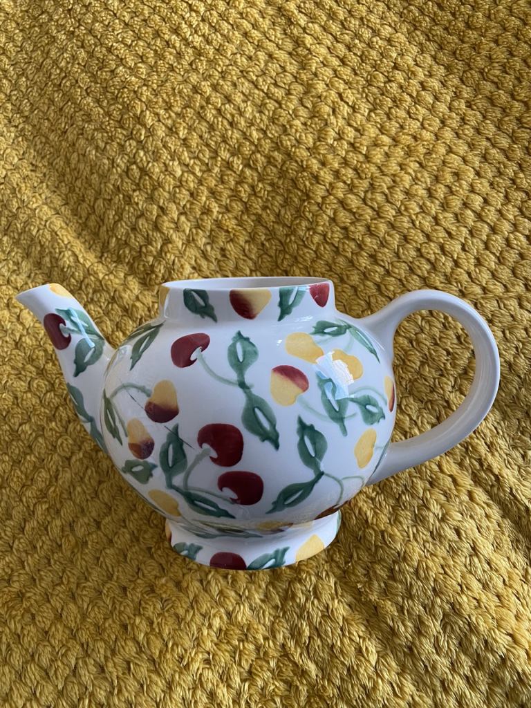 Emma Bridgwater tea pot 