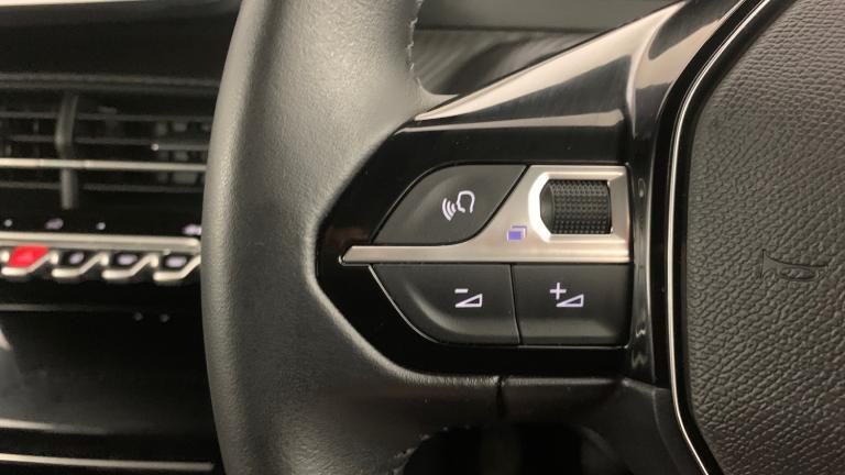2024 Peugeot 2008 1.2 PureTech 130 Allure 5dr HATCHBACK PETROL Manual