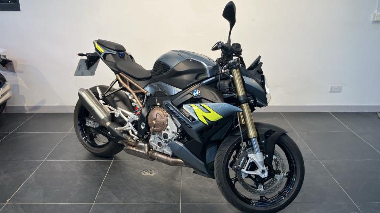 2024 BMW S1000 BMW S1000R SPORT ROADSTER Petrol Manual