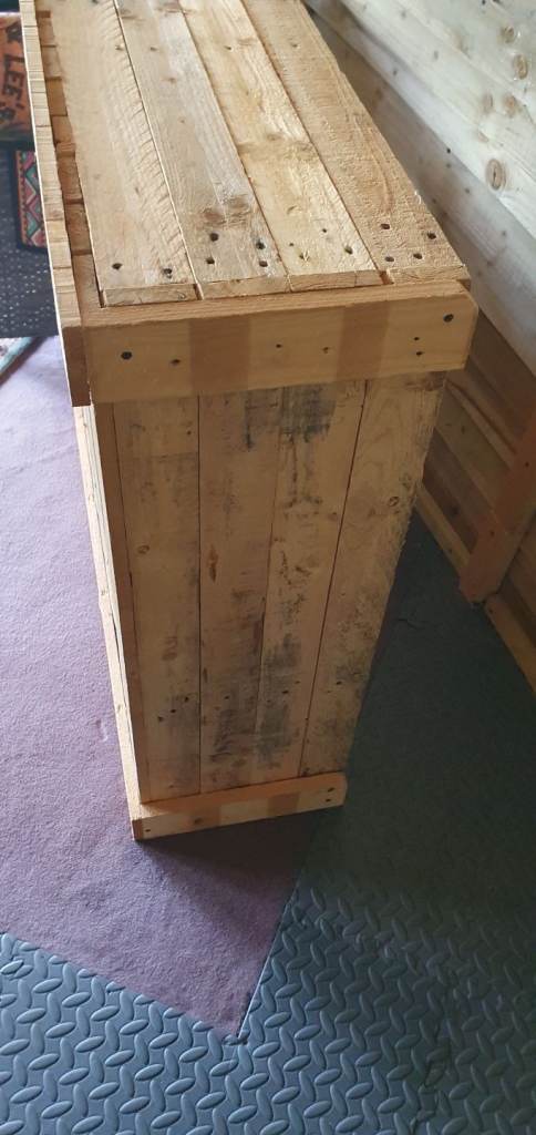 Bar, indoor or out