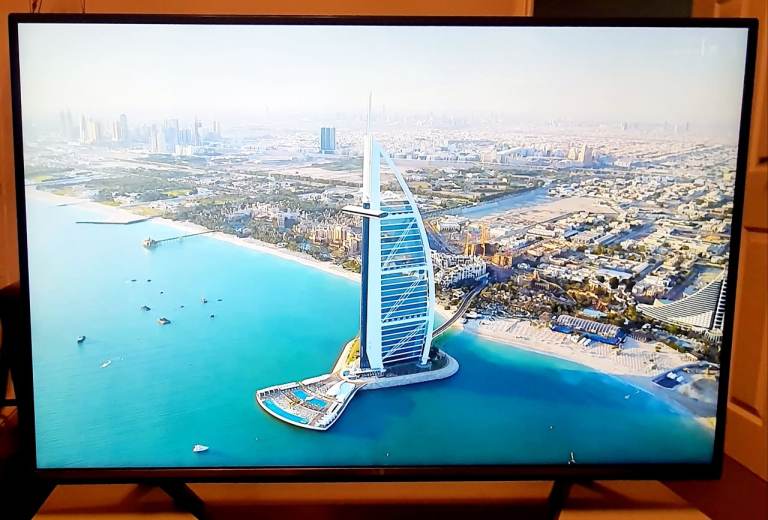 LG UHD 4K Smart 43inch Tv and remote 