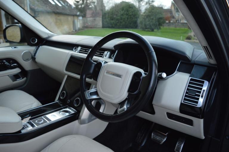 2018 Land Rover Range Rover 4.4 SDV8 Autobiography 4dr Auto ESTATE DIESEL Automatic