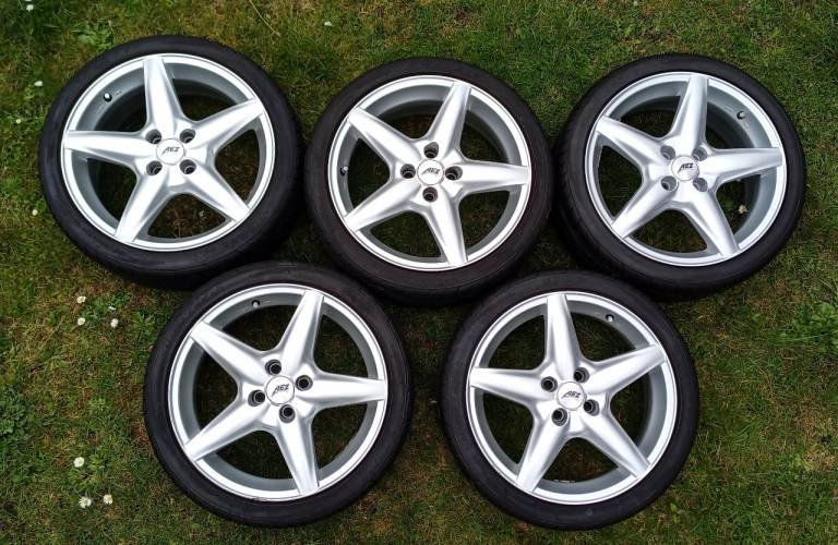 ALLOY WHEELS with 205/40 X 17