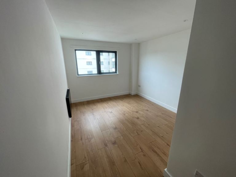 2-BEDROOM LUXURY APARTMENT TO RENT IN THE HEART OF CARDIFF CITY BRAND NEW, FULLY REFURBISHED