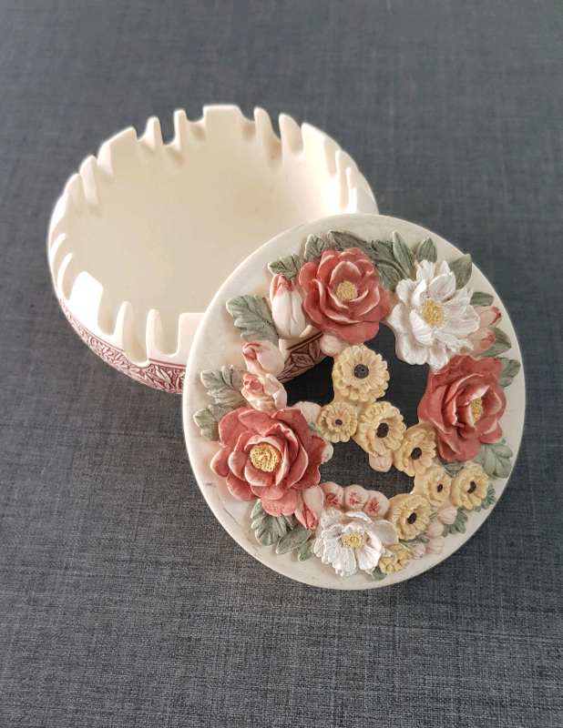 Ringtons collectable 