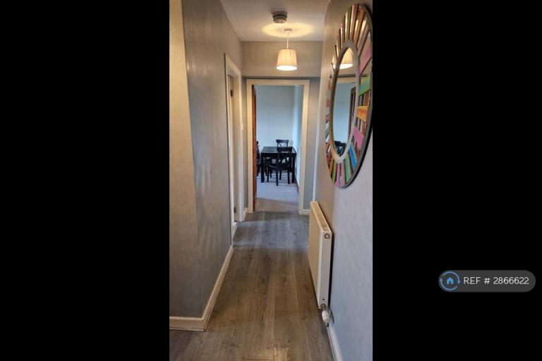 2 bedroom flat in Balmedie Drive, Dundee, DD4 (2 bed) (#2866622)