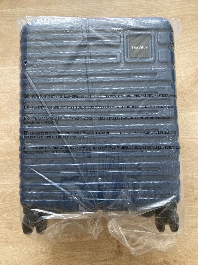 Travely Luggage, Blue, M - 55x40x20 cm ~ NEW