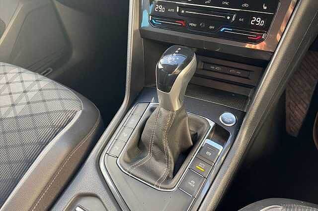 2023 Volkswagen Tiguan 1.5 TSI 150 R-Line 5dr DSG Estate Petrol Automatic