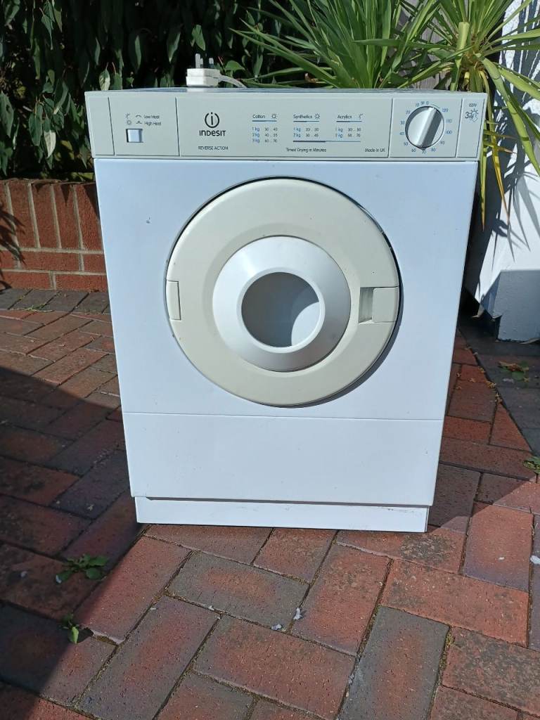 Indesit IS31V Vented Tumble Dryer – White, Good Condition