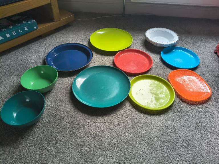 Plastic Plates and Bowls