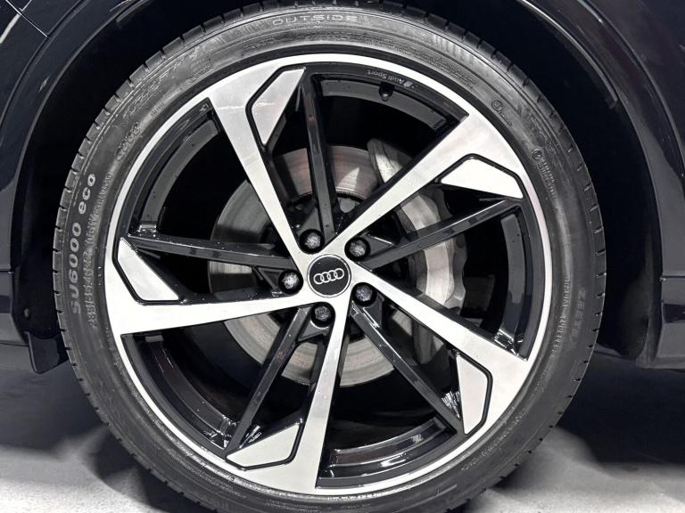 AUDI Q7 3.0 TFSI V6 55 Black Edition 2021