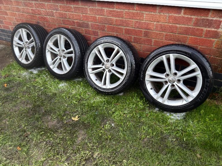 18 inch 5x120 Vauxhall Insignia Alloy wheels