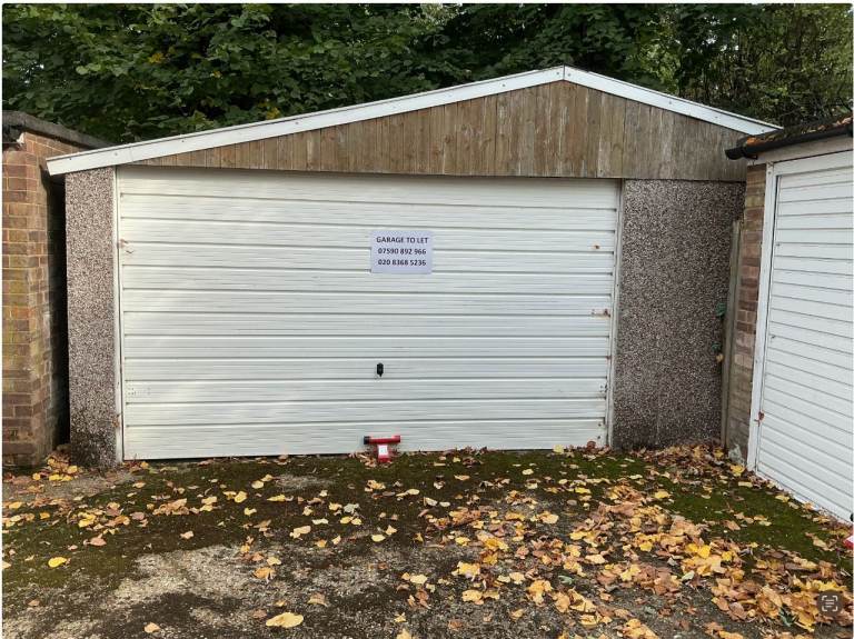 Double Garage to rent in London (N31JP) | Finchley Central