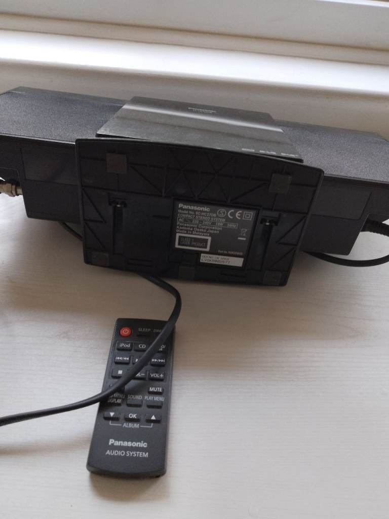 Panasonic SC-HC20DB Compact Stereo System with Remote