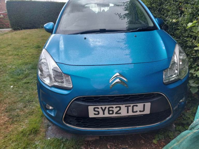 Citreon C3 2012 low millege £20 tax 