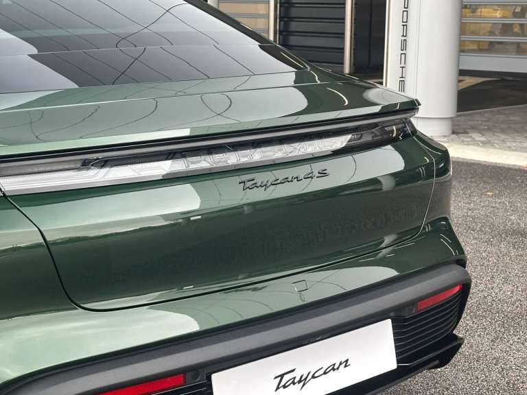 2025 Porsche Taycan 440kW 105kWh 4S Black Edition 4dr Auto Saloon Electric Automatic