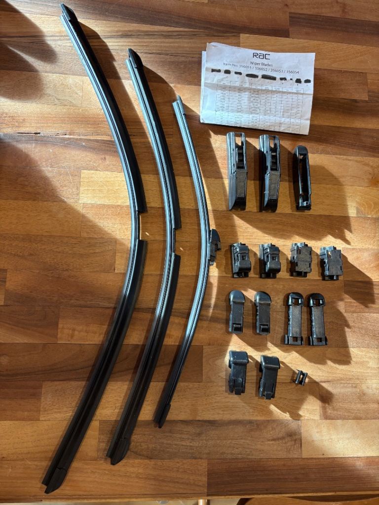 car wiper blades x3 spares