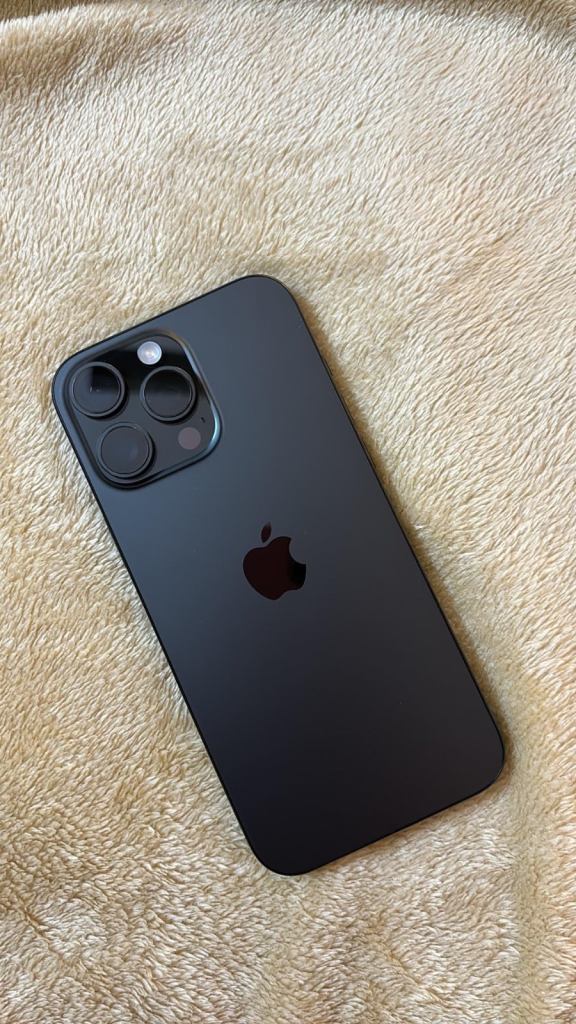 Apple iPhone 16 Pro Max Black, As Good As New