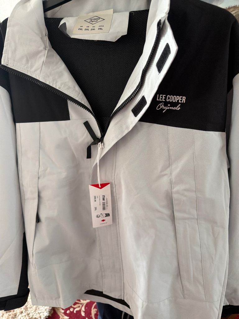 Quality jacket   Band new.  Tickets still attached 