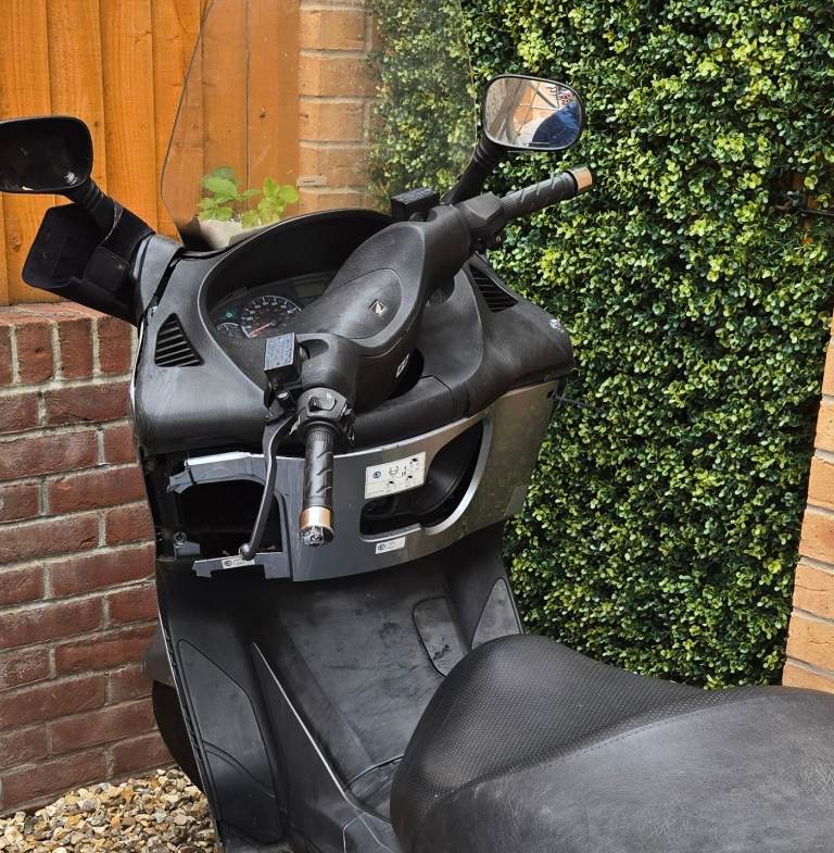 Honda, FES125 S-WING, 2010, 125 (cc)