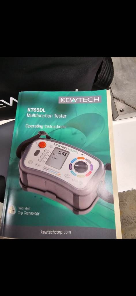 Kewtech Kt65 muti tester and 2 x fluke meters for sale 