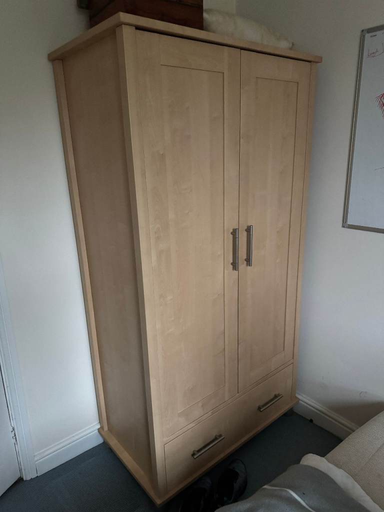 Free Wardrobe