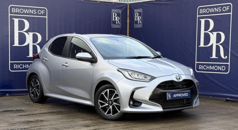 2023 Toyota Yaris 1.5 VVT-h Design Hatchback 5dr Petrol Hybrid E-CVT Euro 6 (s/s) (116 ps) Hatchb...