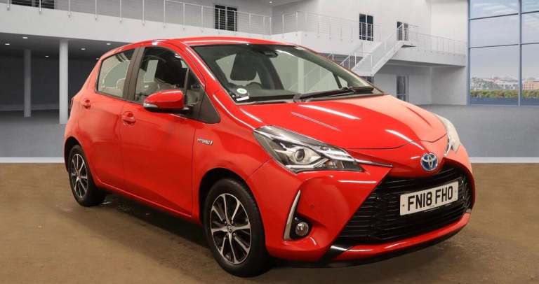 2018 Toyota Yaris 1.5 VVT-h Icon Tech E-CVT Euro 6 (s/s) 5dr HATCHBACK Petrol/Electric Hybrid Aut...
