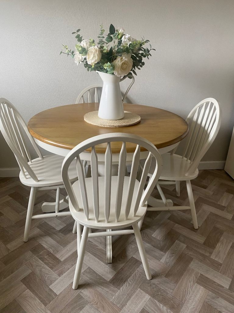 Upcycled dining table and chairs 