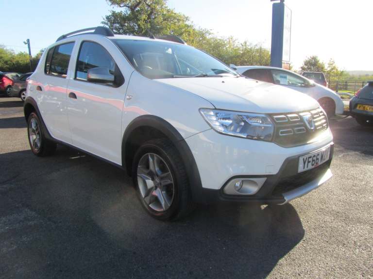 2017 Dacia Sandero Stepway 0.9 Stepway Laureate TCe 90 Hatchback Petrol Manual