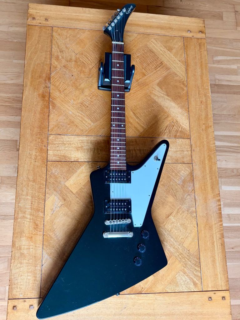 Epiphone Explorer