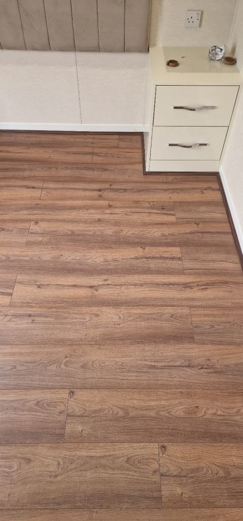 We do All type of flooring carpeting,laminate flooring etc.carpet installer/ technician.