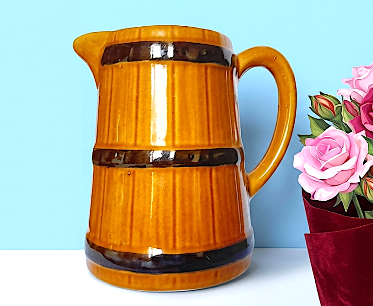 CERAMIC WATER PITCHER / JUG - TOFFEE BROWN - similar to WADE - 15 x 15 cm - GOOD