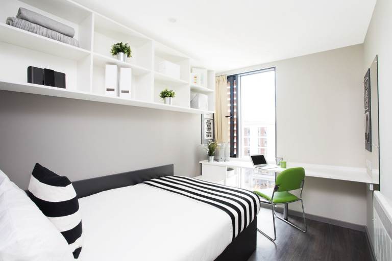 Ensuite Room for rent in Salisbury Court Accommodation