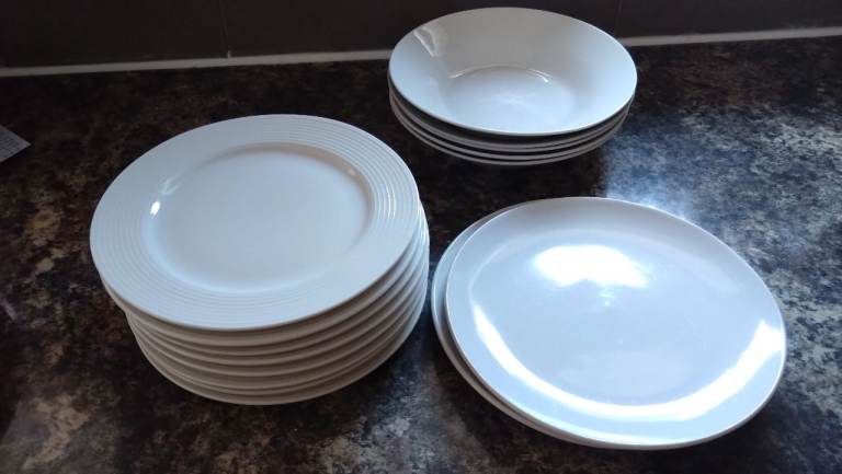Set of White Side Plates and Bowls – Good Condition