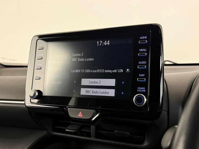 2023 Toyota Yaris Cross 1.5 VVT-h Design E-CVT Euro 6 (s/s) 5dr HATCHBACK Petrol/Electric Hybrid ...