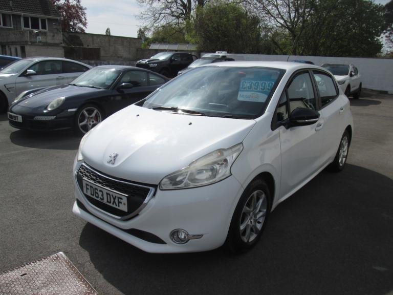 2014 Peugeot 208 1.4 HDi Active 5dr HATCHBACK Diesel Manual