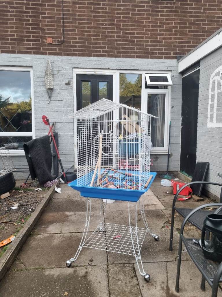  Large walk in Bird cage with toys and accessories 